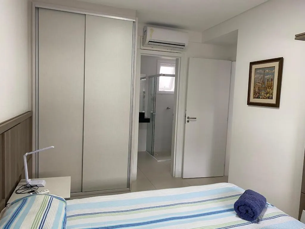 Apartamento Moderno - Piscina Borda Infinita - Vista magnífica para o mar Florianópolis