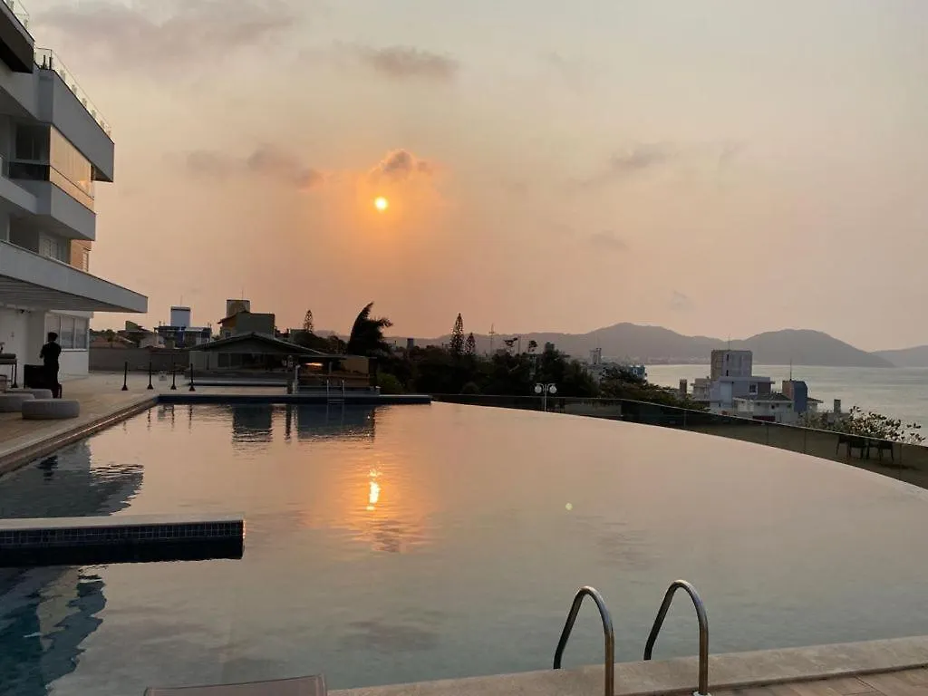 Apartamento Moderno - Piscina Borda Infinita - Vista magnífica para o mar Florianópolis 0*,  Brasile